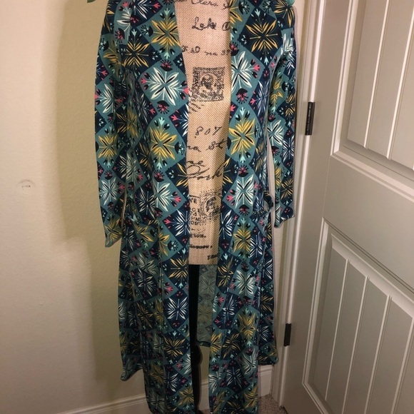 NWOT LuLaRoe Sarah - Picture 1 of 6